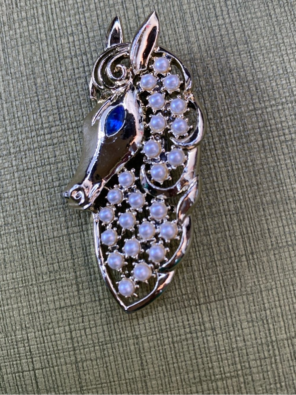 Vintage Gerry’S Silver Horse Head Brooch with Blue Eye and Pearl Accents